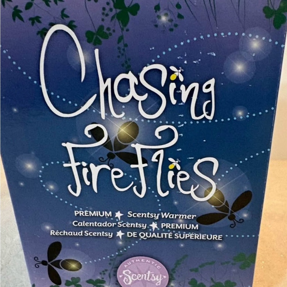 Scentsy Chasing Fireflies Warmer - Deep Blue with White and Yellow Accents